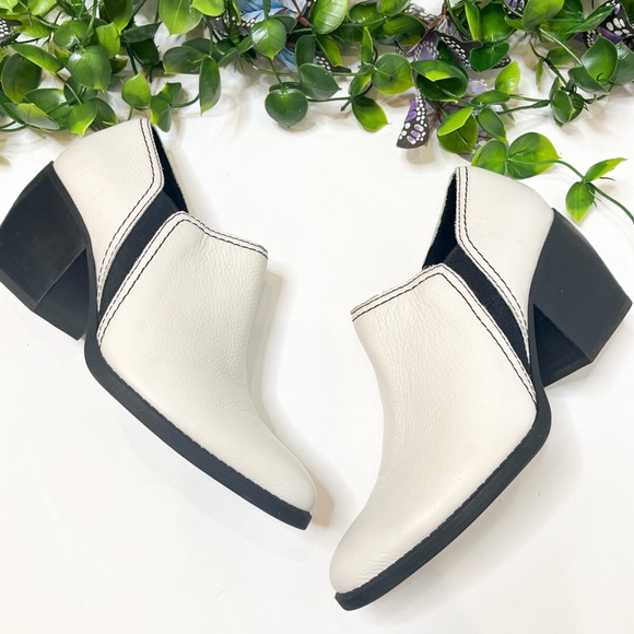 Naturalizer White Black Ankle Boots Size 7.5 - Picture 3 of 11